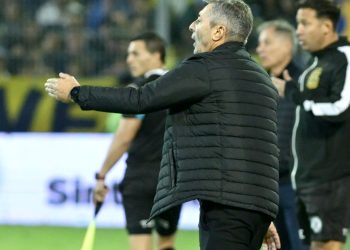 Kudelka tras el pase de Huracán a semi: “Que no nos pongan el domingo”