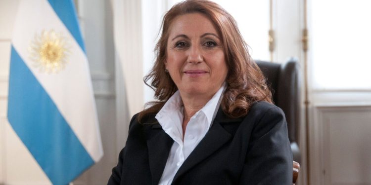 La socialista Mónica Fein y su calificación: “Es gravísimo” que el Gobierno permita utilizar dólares no declarados