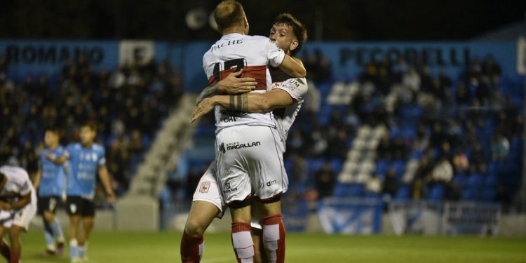 Morón estiró su racha a cinco sin perder y sigue en Reducido