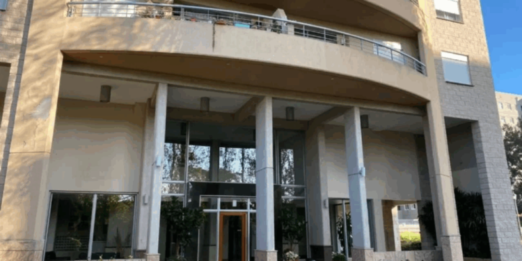 Tragedia en Salta: un adolescente de 13 años murió al caer de un edificio