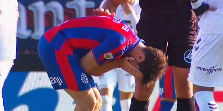 Video: Cerutti se desgarró y salió llorando en San Lorenzo