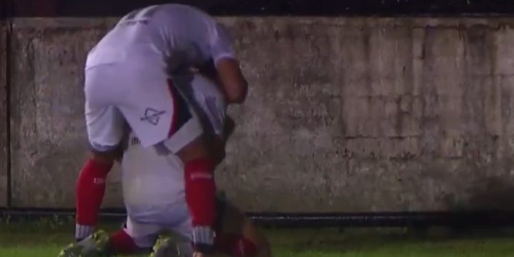 Video: el primer gol de Vecchio en el Ascenso para el triunfo de Defensores de Belgrano