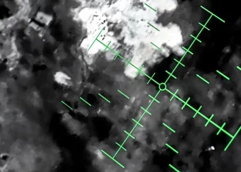 Impactante operación ucraniana golpea con precisión cuatro bases rusas y destruye 40 bombarderos estratégicos