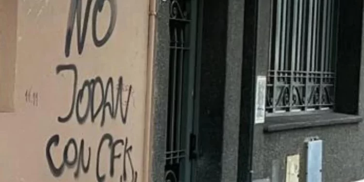 Repudio de Total News: Delincuentes atacan el edificio de Radio Rivadavia en otro alarmante atentado contra la libertad de prensa