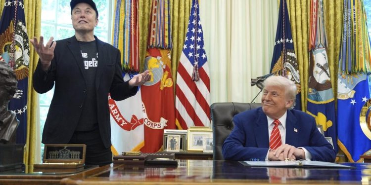 Dos egos se enfrentan: Musk pidió el juicio político a Trump quien lo amenazó con quitar subsidios. El  caso Epstein