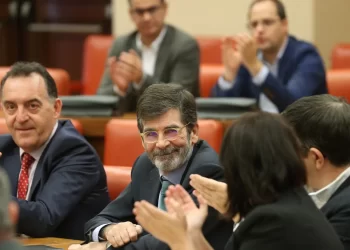 Muere José Enrique Serrano a los 75 años, el hombre de todos los líderes del PSOE