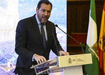 Así es la ayuda de 2.400 euros que está preparando el Gobierno para hijos menores de 18 años