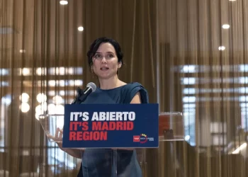 Ayuso, sobre Sánchez en la OTAN: «Al mundo le ha quedado hoy claro que el Gobierno va como pollo sin cabeza»