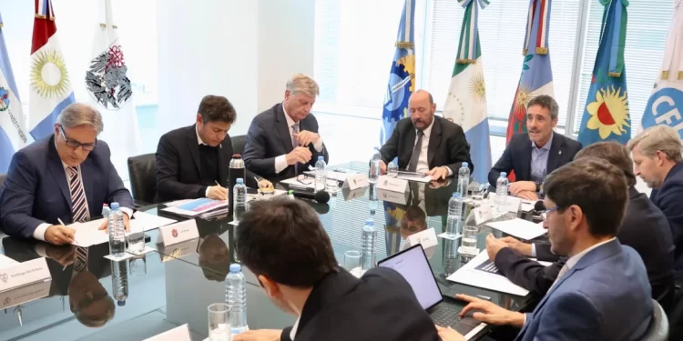 Cornejo y los demás gobernadores convocaron al Poder Ejecutivo a una reunión para avanzar en una reforma fiscal