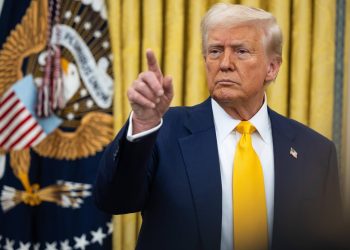 Trump pone fecha a su decisión: en dos semanas definirá si EE.UU. entra en guerra contra Irán