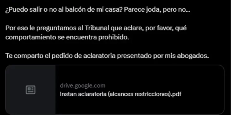 El primer posteo de Cristina Kirchner presa: “¿Puedo salir o no al balcón de mi casa?”