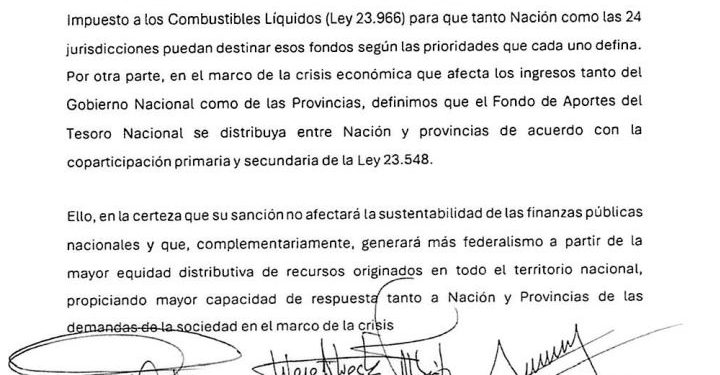 Gobernadores piden eliminar fondos fiduciarios que se financian con el impuesto a los combustibles para ser distandos a las provincias