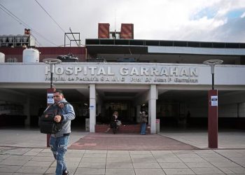 El hospital Garrahan anunció una suba salarial para residentes en medio del conflicto gremial
