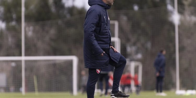 Independiente vuelve al ruedo: las claves del partido ante Gimnasia de Mendoza