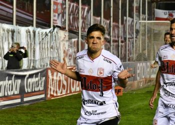 Morón se quedó con el clásico del Oeste y es escolta