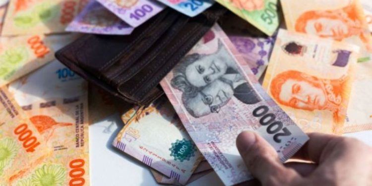 Otro aumento de bancarios: cómo queda el salario básico a partir de este mes