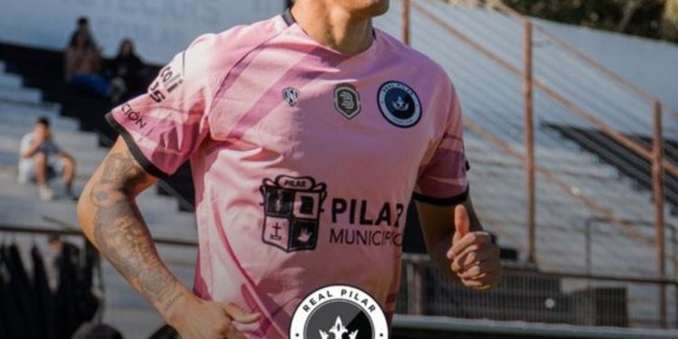 Qué dijo el futbolista de Real Pilar que fue detenido por un grosero error