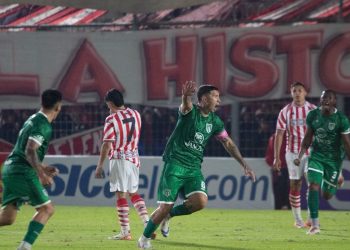 San Miguel ganó tras casi un año de visitante y bajó al líder San Martín (T)