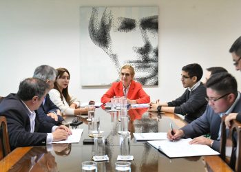 Tucumán aprobó una ley que garantiza la “desconexión digital” de los docentes