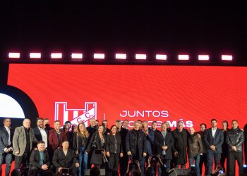 El ameno saludo entre Chiqui Tapia y Andrés Fassi