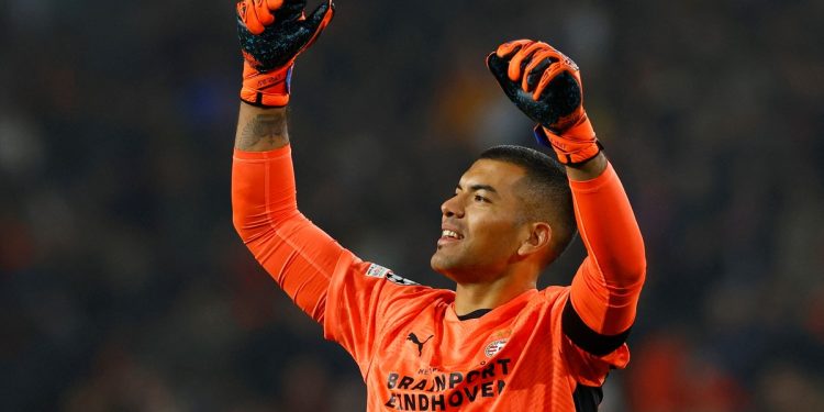 Walter Benítez podría llegar gratis a la Premier League: cuál es el club que se lo quiere llevar