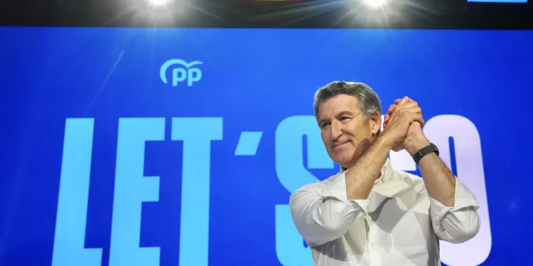 Feijóo es reelegido con apoyo abrumador y lanza al Partido Popular hacia la conquista de La Moncloa