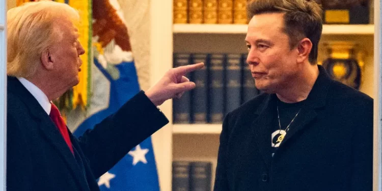 Escalada entre Trump y Elon Musk: el presidente amenazó con deportar al empresario y recortar subsidios