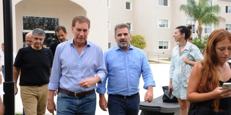 La Libertad Avanza y el PRO oficializan su alianza electoral en Buenos Aires y definen el nombre del frente