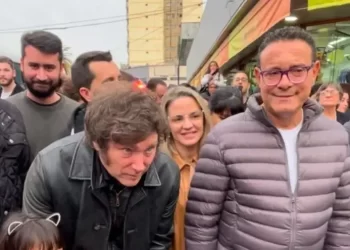 Escándalo: Referente de Las Fuerzas del Cielo vinculado a contratos con el municipio que comanda Mayra Mendoza