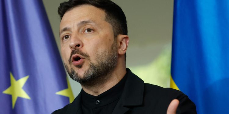 Zelenski propone una nueva ronda de negociaciones de paz con Rusia en medio de ataques intensificados