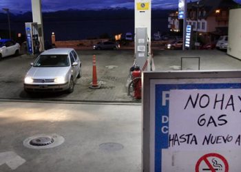 El Gobierno extiende hasta el viernes los cortes de gas para recomponer el sistema y priorizar el consumo residencial