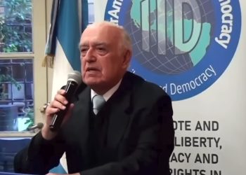 Académicos y ex mandatarios debatieron sobre el estado de derecho en América Latina donde destacó Carlos Ruckauf, quien trató a Lula de ladrón