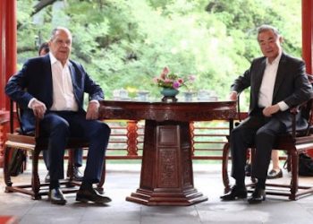 Cancilleres Lavrov y Wang Yi, analizan en Pekín la guerra en Ucrania, tensiones globales y su alianza estratégica frente a Estados Unidos