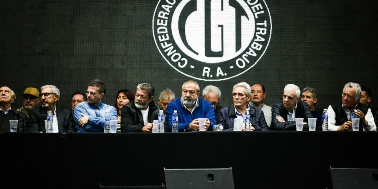 Malestar en la CGT por la exclusión de sindicalistas de las listas bonaerenses de Fuerza Patria