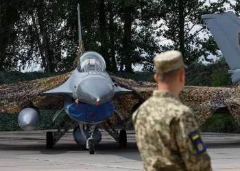 Ucrania detiene a piloto instructor por espiar para Rusia y revelar secretos de F-16