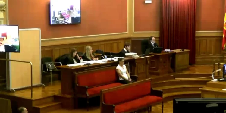 Los audios que acorralan a la aspirante a ‘mossa’: «No pararé hasta aplastarte la médula, de esta te acordarás»