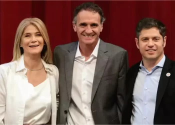 ¿Testimoniales?Fuerza Patria evitó la ruptura y logró imponer candidatos clave en Buenos Aires: Magario en la Tercera y Katopodis en la Primera