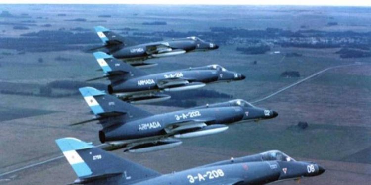 La Armada Argentina jubila a los aviones Súper Étendard que combatieron en Malvinas