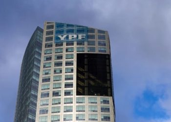 Beneficiarios del fallo por YPF anunciaron que “no quieren las acciones”