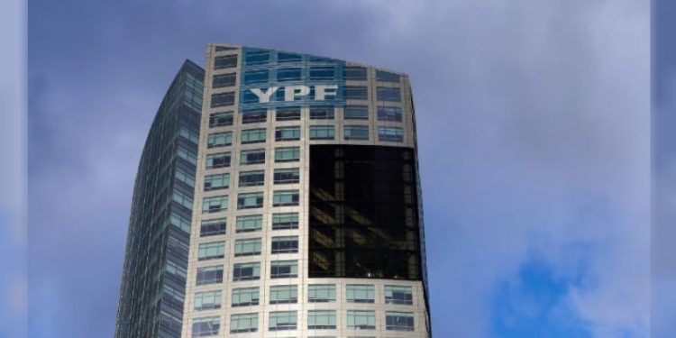 Beneficiarios del fallo por YPF anunciaron que “no quieren las acciones”