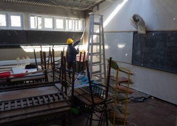 Cornejo recorrió las obras de la Escuela Pío XII, que beneficiarán a más de 500 alumnos