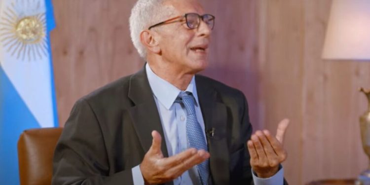 Cúneo Libarona fue denunciado por “violación de deberes de funcionario público” y “cohecho”