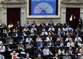 Diputados, on fire: el tire y afloje entre la oposición y los gobernadores para sesionar durante el receso invernal
