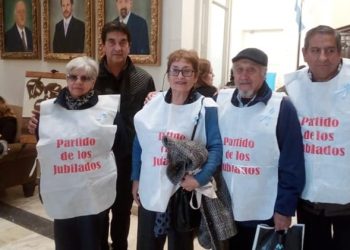 Dura carta abierta del Partido de los Jubilados de Mendoza contra Milei: “No somos un gasto”