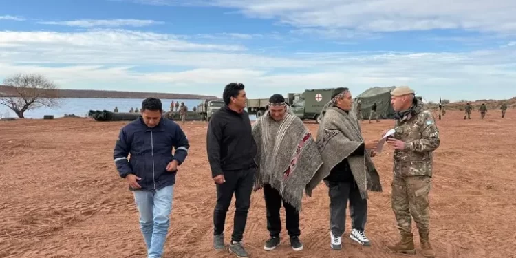 Preocupante: El Ejército Argentino debio pedir permiso a mapuches para realizar maniobras en territorio nacional. Petri está en Washington