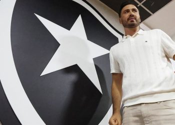 El hijo de Ancelotti, nuevo DT del Botafogo que “casi nunca estaba de acuerdo con mi padre”