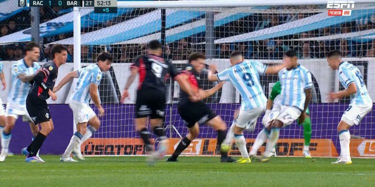 El uno por uno de la derrota de Racing ante Barracas Central