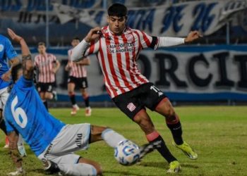 En el último partido antes de River, San Martín (T) perdió en Salta y se le puede escapar la punta