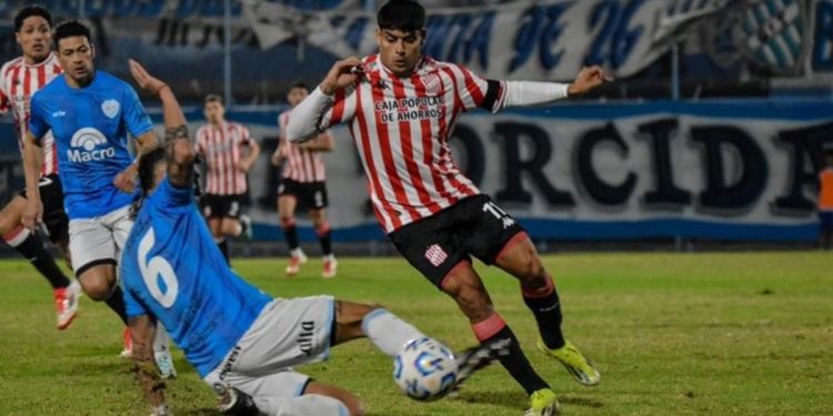 En el último partido antes de River, San Martín (T) perdió en Salta y se le puede escapar la punta