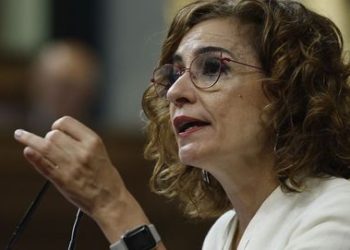 Esta es la cantidad de dinero que puedes dar a un familiar en España sin tener que pagar impuestos ni informar a Hacienda